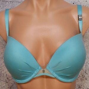 Nwt Victoria's Secret bra size 32DD